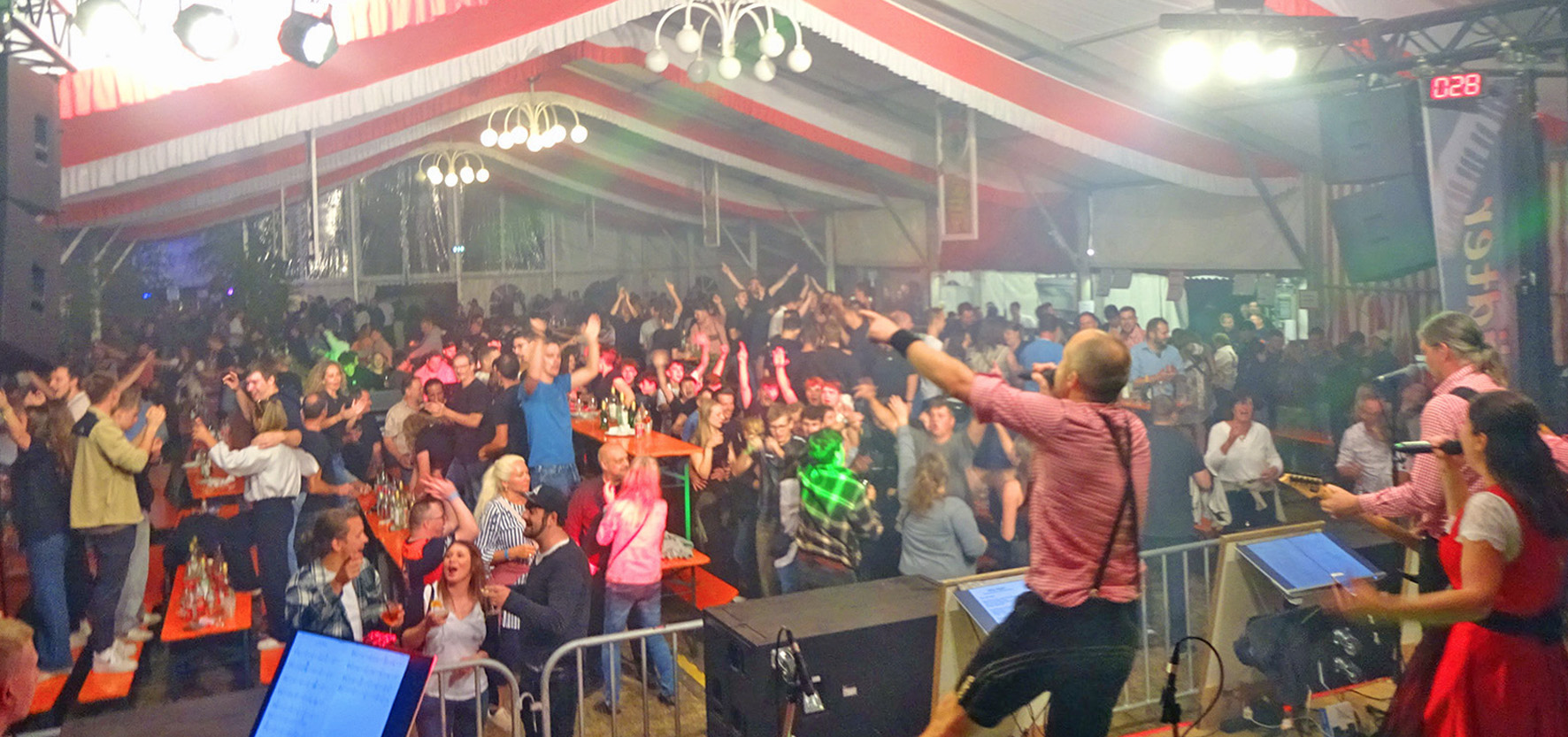 Unterschüpf – Feuerwerk beim Wasserschloss